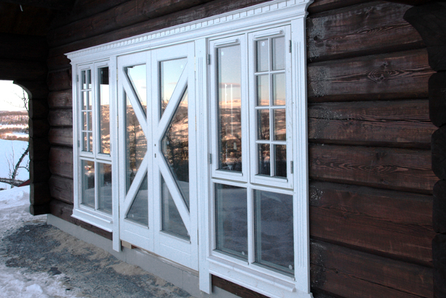 Medinių langų ir durų gamyba pagal individualius užsakymus