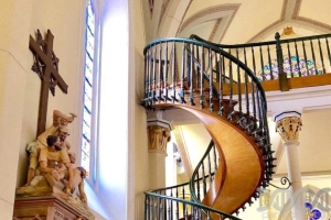 Sraigtiniai laiptai Loreto koplyčioje – iki šiol neįminta mįslė